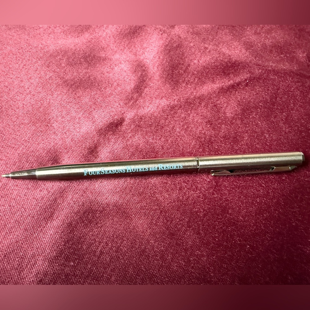 Four Seasons Luxury Hotel And Resorts Ballpoint Pen Twist Mechanism Needs Refill